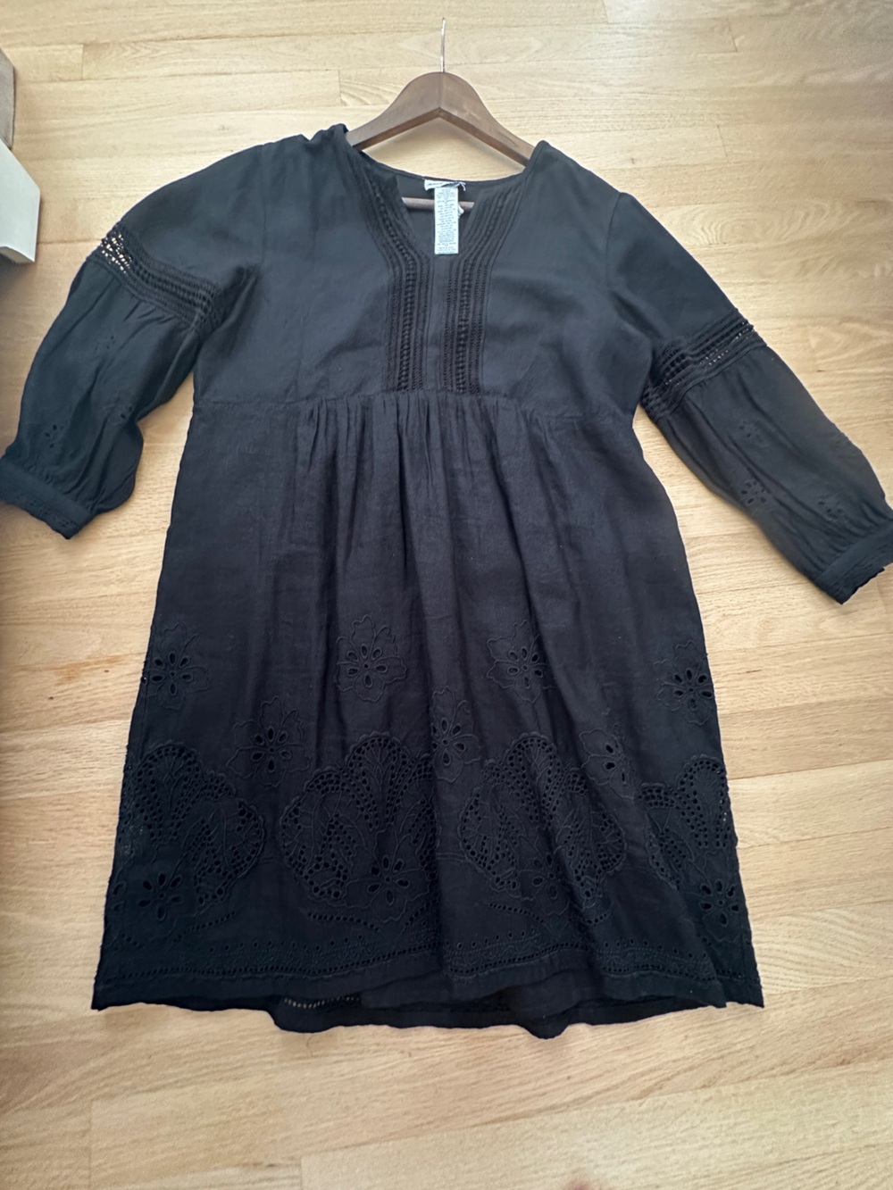 Tommy Bahama St Lucia never worn Black Embroidered Midi Dress